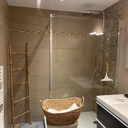 F3 Elegant En Plein Centre Ville. Appartement