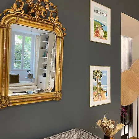 F3 Elegant En Plein Centre Ville. Appartement